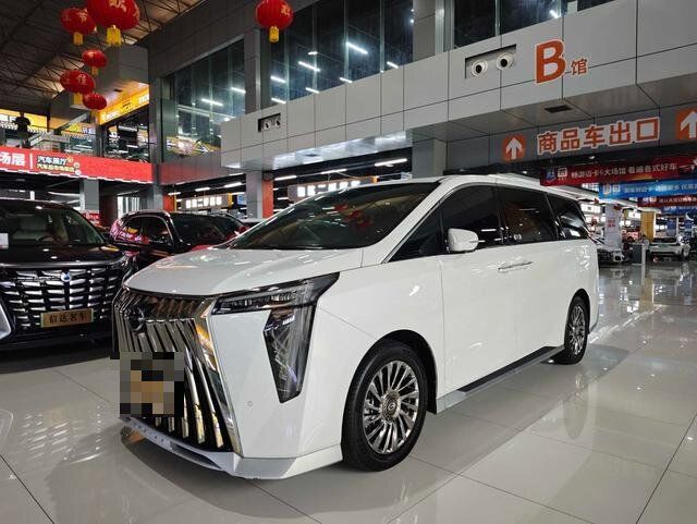 সাশ্রয়ী ট্রাম্পচি এম৮ ২০২৩ গ্র্যান্ডমাস্টার সিরিজ ২.০টিজিডিআই আলটিমেট সংস্করণ বিক্রয়ের জন্য, ২-চাকা বিশিষ্ট, বিলাসবহুল পারিবারিক ব্যবহার