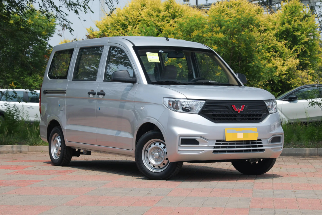 সাশ্রয়ী মূল্যের নতুন Wuling Hongguang V মিনিভ্যান ২০২২ ১.২L ৭৬ hp L4 পেট্রোল ২WD ইউরো ৬ পরিবারের ব্যবহারের জন্য রপ্তানির জন্য