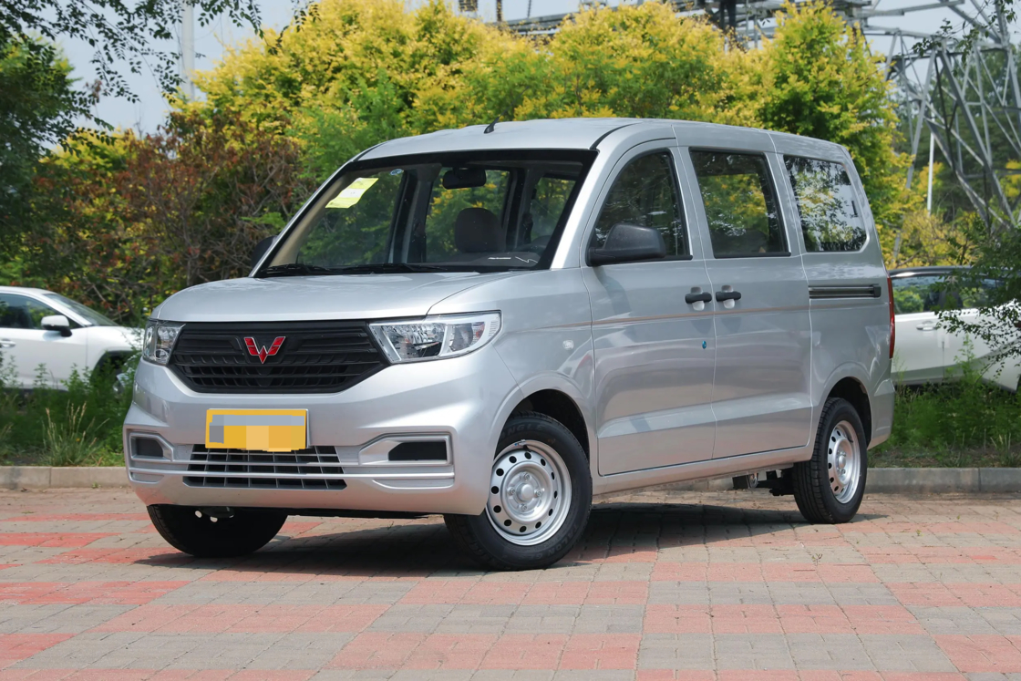 সাশ্রয়ী মূল্যের নতুন Wuling Hongguang V মিনিভ্যান ২০২২ ১.২L ৭৬ hp L4 পেট্রোল ২WD ইউরো ৬ পরিবারের ব্যবহারের জন্য রপ্তানির জন্য