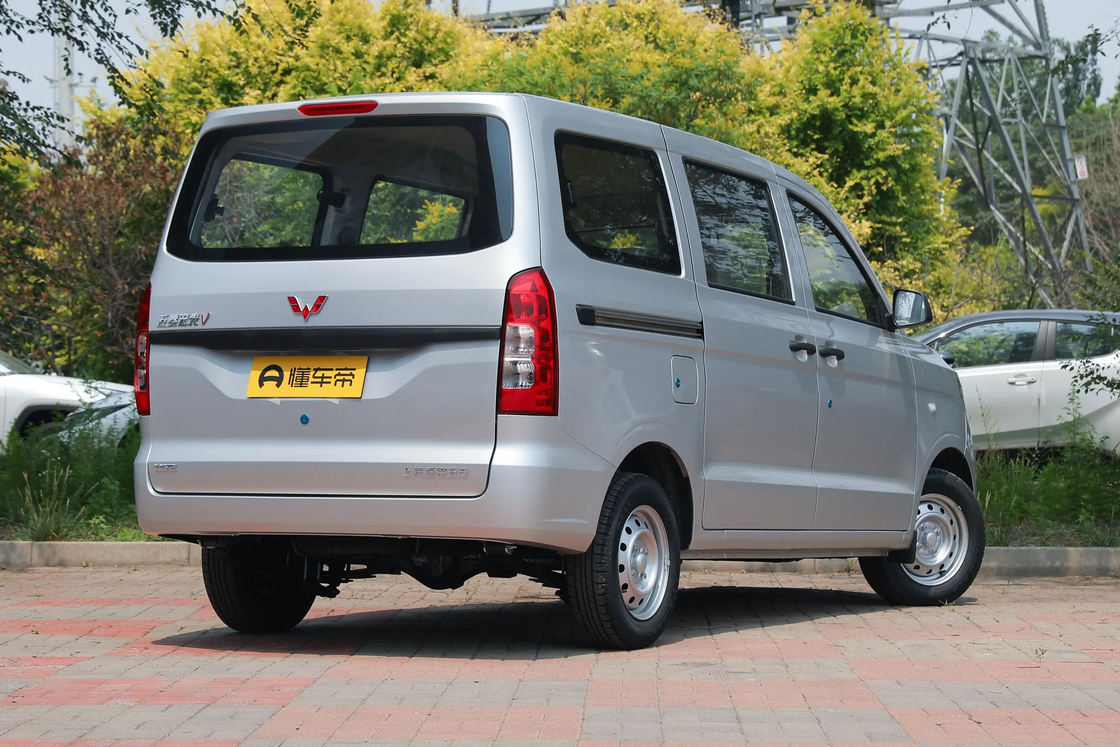 সাশ্রয়ী মূল্যের নতুন Wuling Hongguang V মিনিভ্যান ২০২২ ১.২L ৭৬ hp L4 পেট্রোল ২WD ইউরো ৬ পরিবারের ব্যবহারের জন্য রপ্তানির জন্য