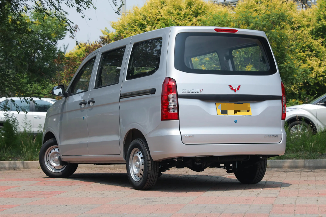সাশ্রয়ী মূল্যের নতুন Wuling Hongguang V মিনিভ্যান ২০২২ ১.২L ৭৬ hp L4 পেট্রোল ২WD ইউরো ৬ পরিবারের ব্যবহারের জন্য রপ্তানির জন্য