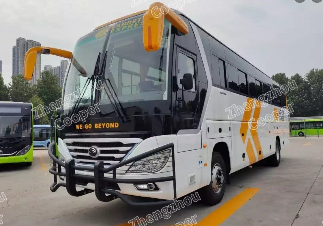 ZK6120D ইউটং ব্র্যান্ড নতুন প্যাসেঞ্জার বাস ২০২৫ ৬৭-সিটার ২+৩ লেআউট কামিন্স দুটি যাত্রী দরজা এবং ১টি ড্রাইভারের দরজা ডান-হ্যান্ড ড্রাইভ লাক্সারি বাস