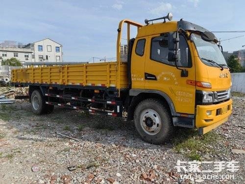Used Tractor Truck Head For Sale JAC Junling V9 4*2 Drive Mode  195hp  Best Chinese Tractor Truck Brands