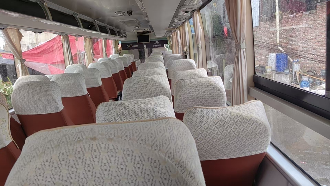 55 Seats 2020 Year Used Yutong Bus ZK6122 Diesel Engine RHD LHD Driver Steering Luxury Bus
