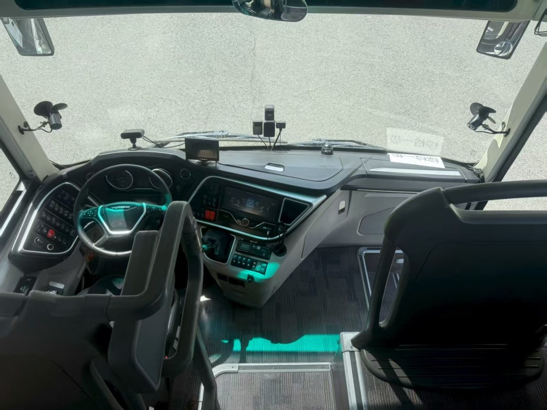 Yutong Bus 50 Seater Luxury 2021 Year Yutong ZK6128 Airbag Suspension Weichai Engine 336hp Tour Bus