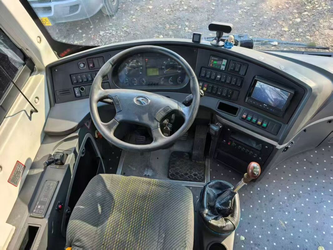 ব্যবহৃত কিংলং বাস ৩৯ সিটার লাক্সারি লিফস্প্রিং সাসপেনশন ইউচাই ইঞ্জিন স্কুল ট্যুর আন্তঃনগর কোচ