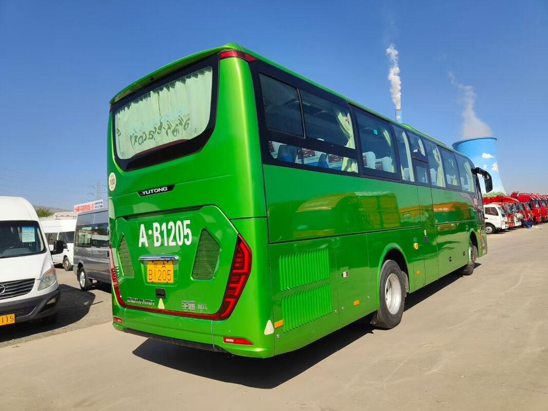 বিক্রয়ের জন্য ব্যবহৃত ইউটং ZK6117 বাস ওয়েইচাই ডিজেল ইঞ্জিন ডাবল ডোর ৫০ সিট লাক্সারি ট্যুর কোচ LHD
