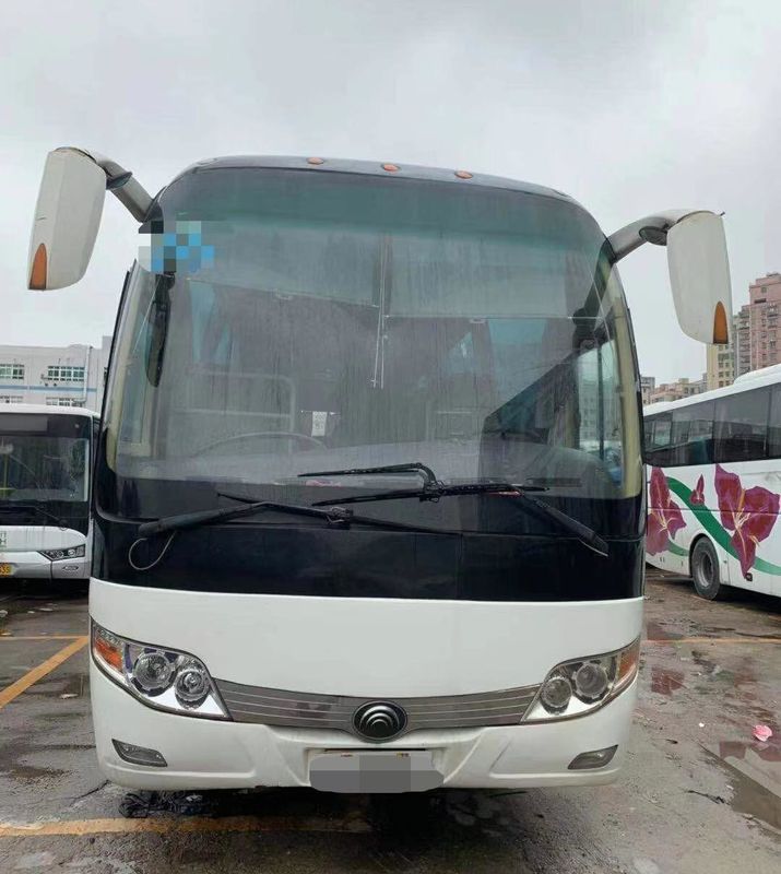 2013 বছর ডিজেল ব্যবহৃত Yutong বাস 58 আসন ZK 6110 হোয়াইট রঙ