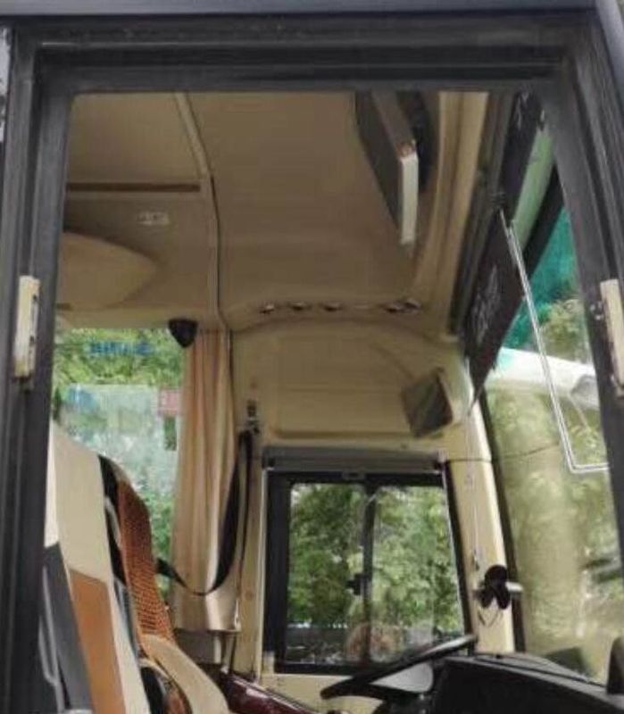 39 আসন 260 এইচপি ব্যবহৃত ইউটং বাস 100km / H সর্বোচ্চ গতি 2010 বছর 8995 এক্স 2480 এক্স 3330 মিমি