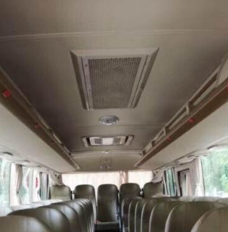 39 আসন 260 এইচপি ব্যবহৃত ইউটং বাস 100km / H সর্বোচ্চ গতি 2010 বছর 8995 এক্স 2480 এক্স 3330 মিমি