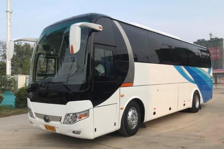 LHD / RHD ব্যবহৃত ইউটং 45 সিটার বাস 100km/H সর্বোচ্চ গতি 162kw মোটর পাওয়ার