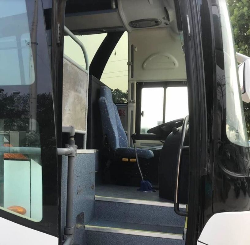 LHD / RHD ব্যবহৃত ইউটং 45 সিটার বাস 100km/H সর্বোচ্চ গতি 162kw মোটর পাওয়ার