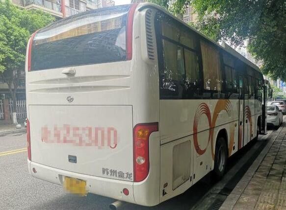 গোল্ডেন ড্রাগন ব্র্যান্ড ব্যবহৃত যাত্রী কোচ 2014 বছর ডিজেল ইউরো IV ইঞ্জিন 47 আসন