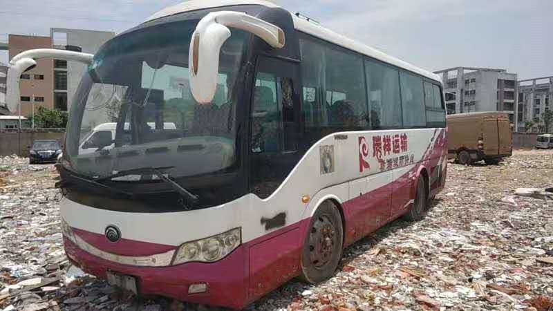 8 মি দৈর্ঘ্যের ইউটং ZK6809 মডেল ব্যবহৃত কোচ বাস 33 আসনের হেভি ডিউটি ​​2018 সাল