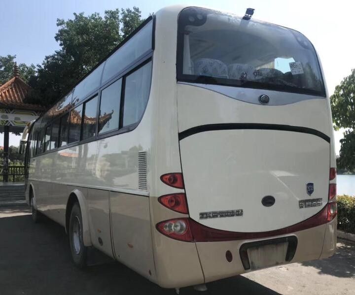 2010 বছর দ্বিতীয় হাত ট্যুরিস্ট বাস 47 আসন ইউটং Zk6100 মডেল কোচ বাস ব্যবহৃত