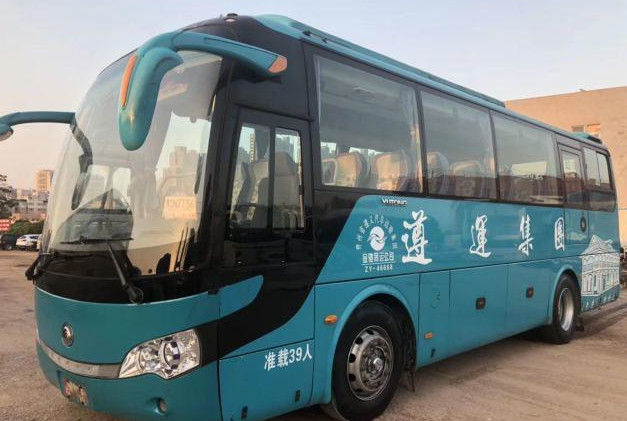 9m দৈর্ঘ্যের Yutong ZK6908 ডিজেল ব্যবহৃত বাণিজ্যিক বাস 2015 সালের 39 আসনের ISO সার্টিফিকেশন