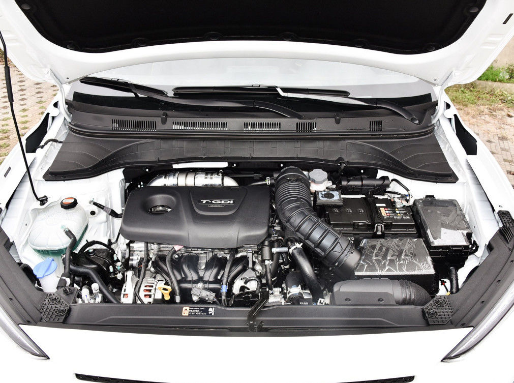 হুন্ডাই ব্যবহৃত মিনি বাস 1.6T 177hp F7 গিয়ারবক্স 5 আসন এসইভিভি মিনি কার 1800 মিমি বাসের প্রস্থ