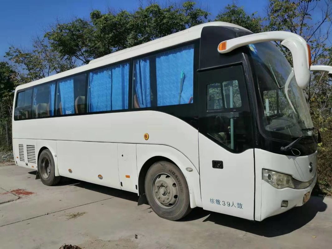 ২০১০ সাল 39 সিট ইউটং 6908 মডেলের সাদা রঙের বাসের অবস্থা ভাল