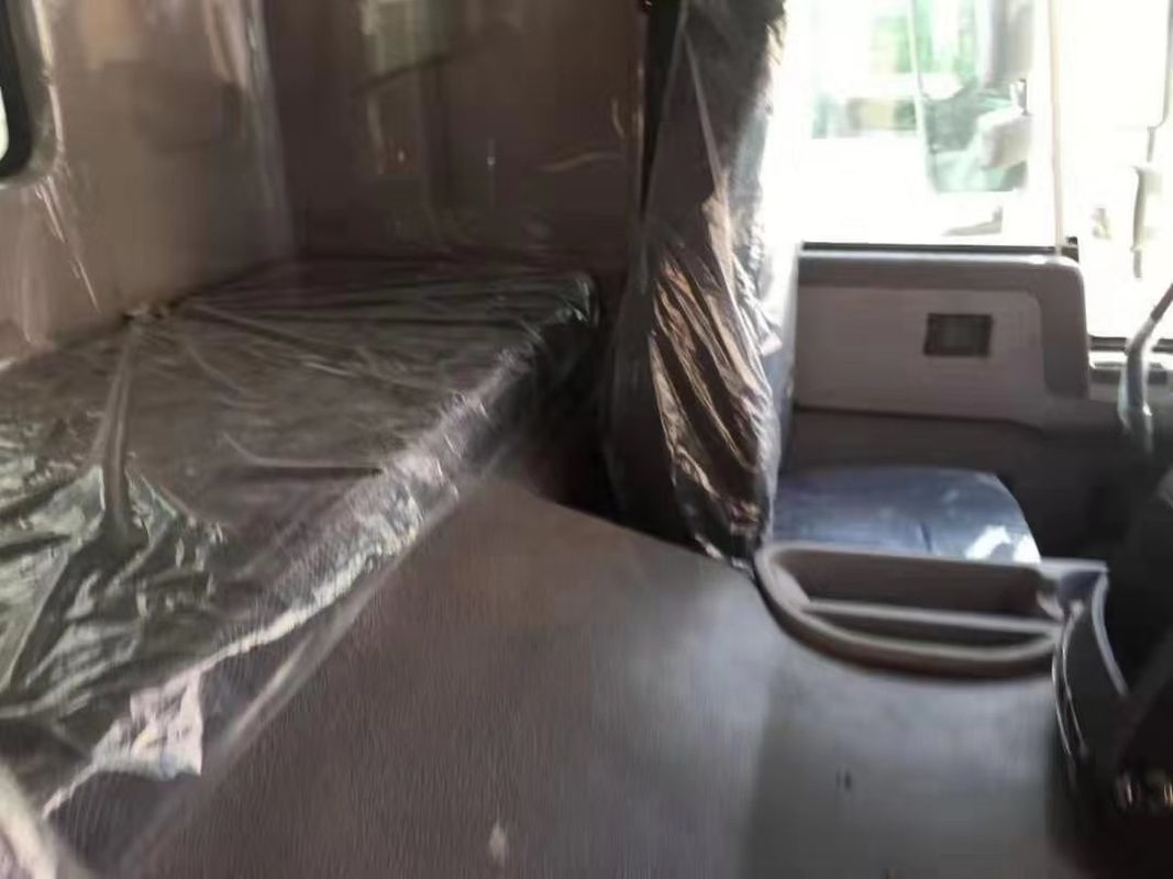 ZZ3317N3867 ডাম্প হ্যান্ড ড্রাইভ সহ ব্যবহৃত ডাম্প ট্রাক 8 * 4 12 টায়ার টিপার ট্রাক