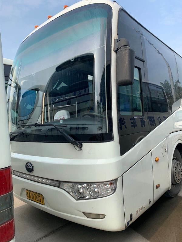 2010 সালের ডিজেল Yutong ZK6122 51 সিট RHD ব্যবহৃত ট্রাভেল বাস লাক্সারি ইন্টেরিয়র