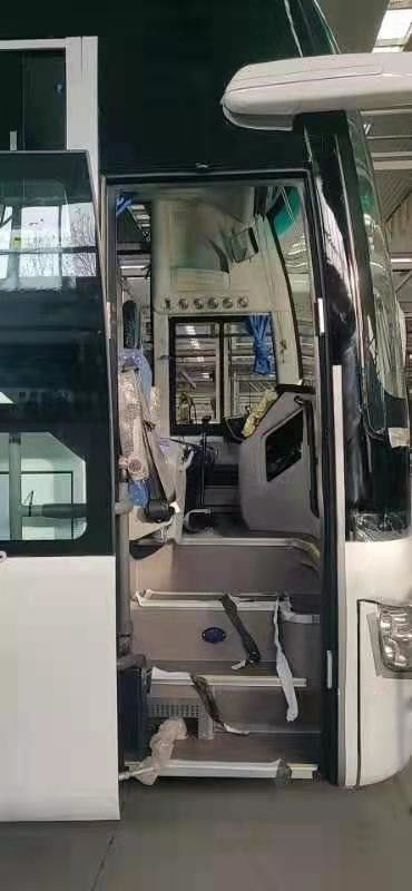 প্রচার রিয়ার ইঞ্জিনে 55 টি আসন সাদা রঙের সাথে ব্র্যান্ড নিউ ইয়ুটং বাস জেডকে 6122 এইচ 9