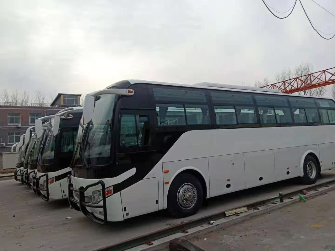 2012 বর্ষ ডিজেল ইউটং বাস 51 সিট Zk6110 সাদা রঙ সঙ্গে বাম্পার
