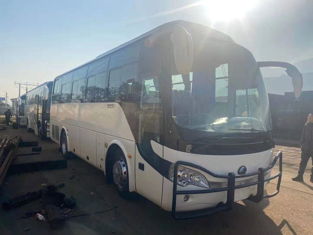 2012 বর্ষ ডিজেল ইউটং বাস 51 সিট Zk6110 সাদা রঙ সঙ্গে বাম্পার