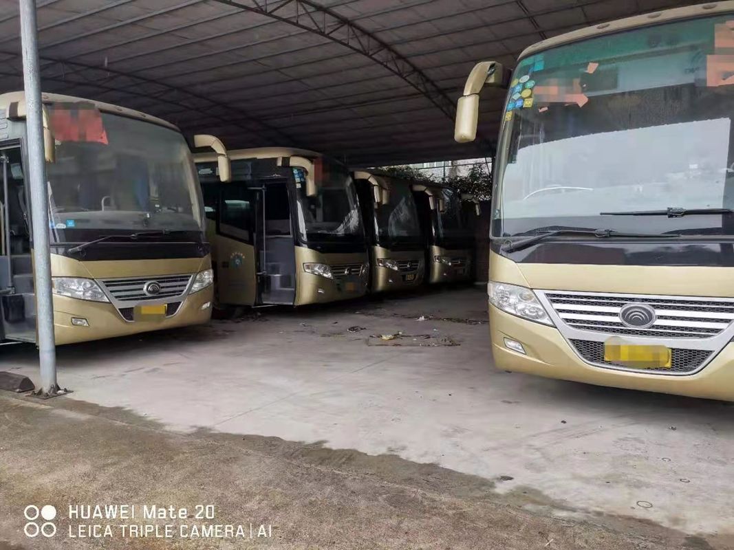 ডিজেল ফ্রন্ট ইঞ্জিন ইউটং বাস জেড কে 6112 ডি 52 আসন হলুদ বাম হাতের ড্রাইভ মডেল ব্যবহৃত হয়েছে