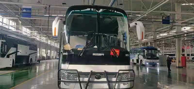 নতুন বাস 55 আসন ইউটং ZK6112H9 নতুন বাস নতুন কোচ বাস স্টিয়ারিং এলএইচডি ডিজেল ইঞ্জিনগুলি রিয়ার ইঞ্জিন