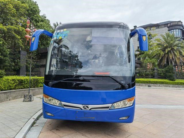 ব্যবহৃত ট্যুর বাস মডেল XMQ6859 ব্র্যান্ড কিংলং 35 আসন কম কিলোমিটার ইউরো III ব্যবহৃত মিনি কোচ