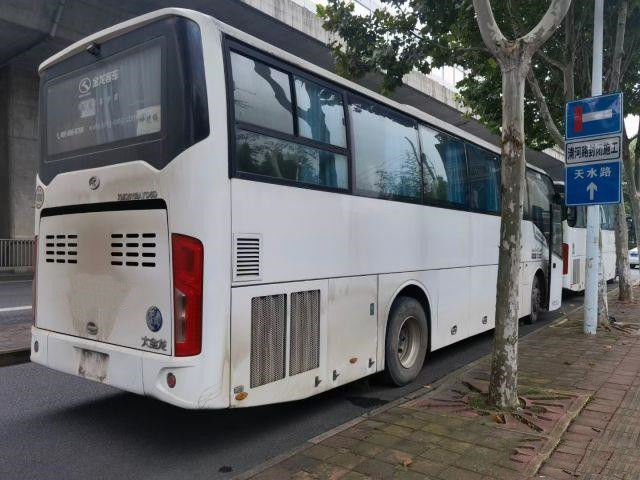 আফ্রিকার জন্য ব্যবহৃত কিংলং বাস কম কিলোমিটার ব্যবহৃত কোচ বাস 50 আসনের একক দরজা মডেল XMQ6112