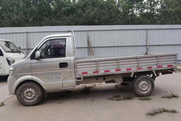 Dongfeng ব্র্যান্ড 6 চাকার হালকা কার্গো ট্রাক 102HP আফ্রিকার জন্য ব্যবহৃত মিনি ডাম্প ট্রাক