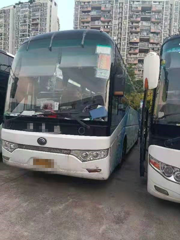 49 আসন ব্যবহৃত বাস ব্যবহৃত Yutong বাস ZK6122HQ ব্যবহৃত কোচ বাস এয়ার কন্ডিশনার সহ বাম হাতের ড্রাইভ