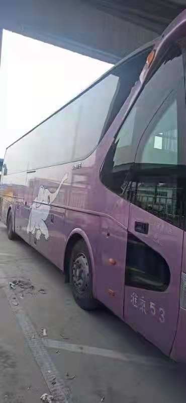 2009 সাল 53 আসন ব্যবহৃত বাস ব্যবহৃত Yutong ZK6129HD ব্যবহৃত কোচ বাস এয়ার কন্ডিশনার ডিজেল ইঞ্জিন