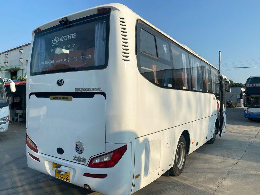 ব্যবহৃত ট্যুর বাস Kinglong XMQ6802 ব্যবহৃত বাস 34 আসন ইউচাই ইঞ্জিন ইউরো 5 ইস্পাত চ্যাসি উচ্চ মানের