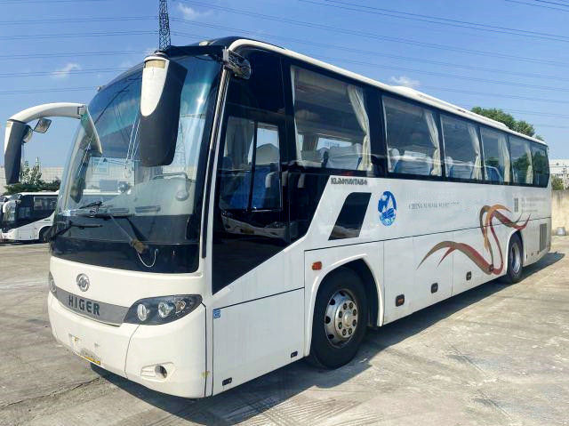 ডাবল ডোর ব্যবহার করা হয়েছে 47 আসনের হাইগার কোচ বাস ব্যবহৃত LHD KLQ6115 Yuchai ইঞ্জিন