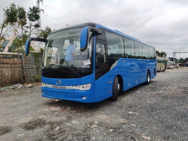 কিংলং ব্যবহৃত বাস XMQ6110 Hiace বাস টয়োটা 48 আসন বিক্রয়ের জন্য দাম ডাবল দরজা