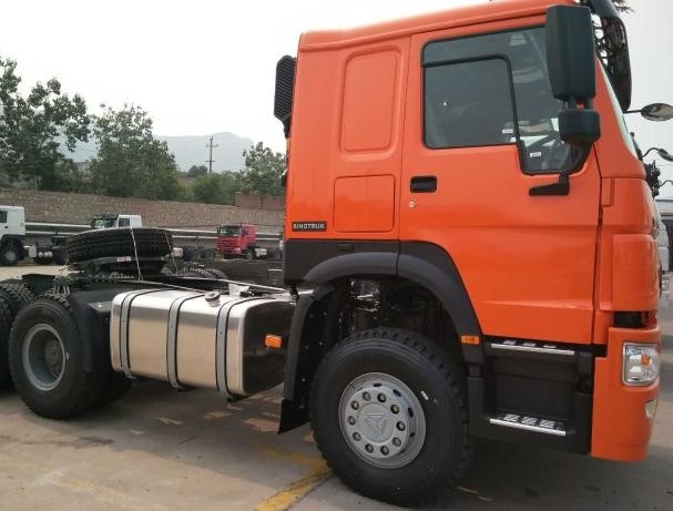 একেবারে নতুন HOWO 371HP ট্রাক্টর ট্রাক 6x4 ড্রাইভ মোড ট্রাক্টর ট্রাক