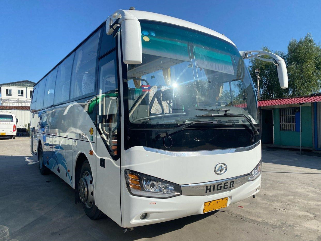 KLQ6882 ব্যবহৃত লং ট্রিপ কোচ বাস 50 আসনের RHD ব্যবহৃত ইউটং বাসের সামনের ইঞ্জিন