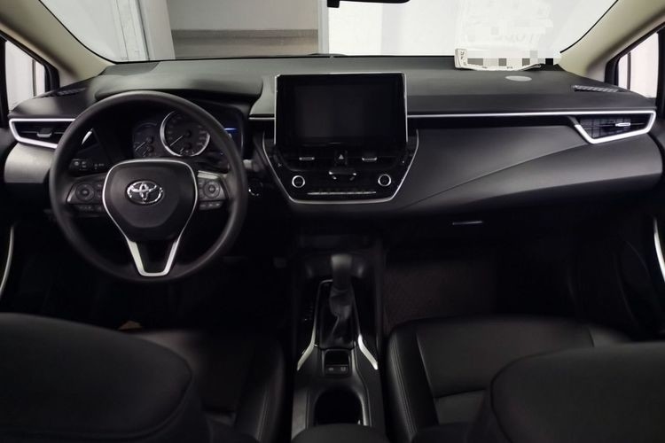 করোলা 2021 1.2T S-CVT পাইওনিয়ার 5 সিটের সাদা রঙের সাথে করোলা কার ইলেকটিক যান