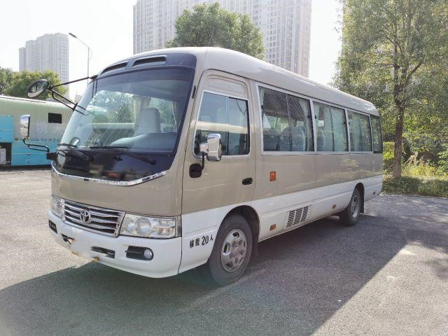 Toyota Coaster Used Bus with full Equipment 20 সীট ব্যবহৃত মিনি বাস 2012 সালে Sliding Window Gasoline Munual Bus