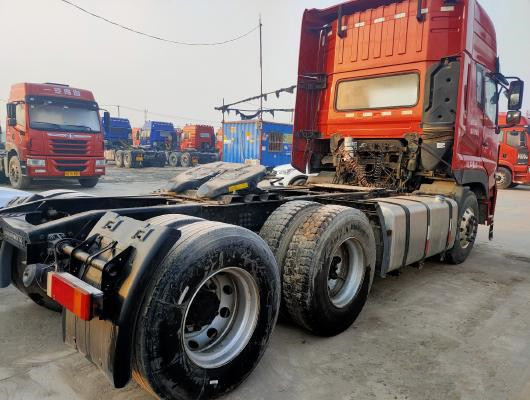 ব্যবহৃত ট্রাক ট্রাক্টর 420hp ব্যবহৃত ট্রাক্টর হেড 6*4 50টন বিক্রির জন্য ট্রাক্টর ট্রাক