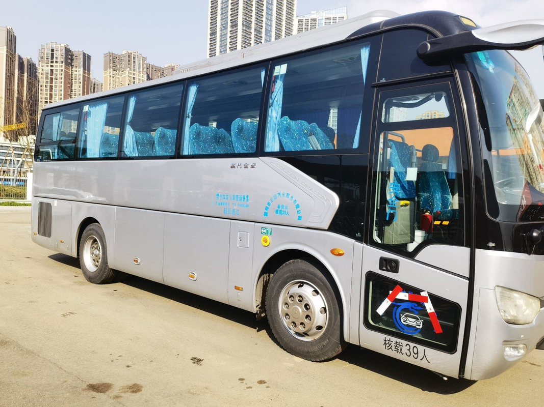 কোচ গোল্ডেন ড্রাগন বাস XML6907 প্যাসেঞ্জার বাসের দরজা 38 আসনের সিটি বাস ইউচাই ইঞ্জিন