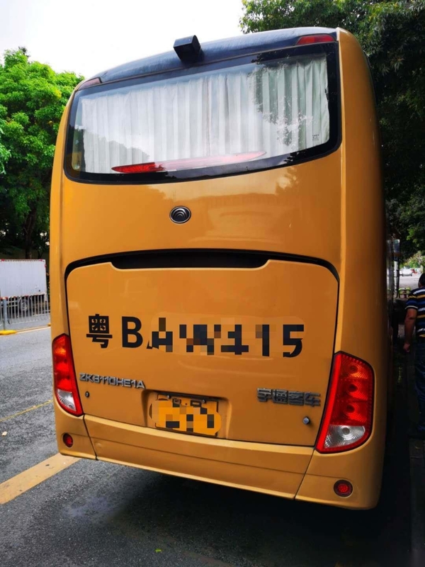 কোচ বাস 60 আসনের ডান হাতের ড্রাইভ যাত্রীবাহী বাস ব্যবহৃত ইউটং ZK6110 দুটি দরজা