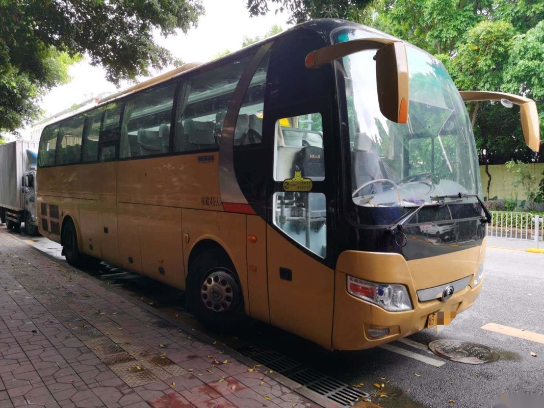 কোচ বাস 60 আসনের ডান হাতের ড্রাইভ যাত্রীবাহী বাস ব্যবহৃত ইউটং ZK6110 দুটি দরজা