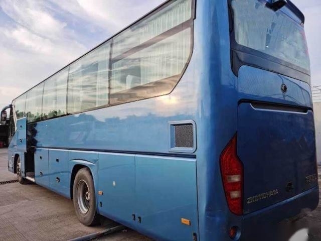 বাম স্টিয়ারিং Yutong 49 আসন ZK6110 2য় হাত বাস বাম স্টিয়ারিং দুই দরজা পিছনের ইঞ্জিন