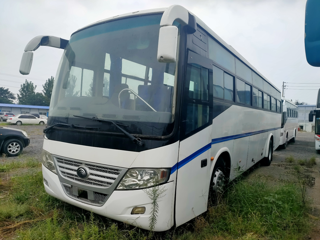 ইউটং বাস 2018 সালে তৈরি চীনে ব্যবহৃত ডিজেল LHD কোচ বাস ব্যবহৃত সাদা 51 আসনের সামনের ইঞ্জিন বাস