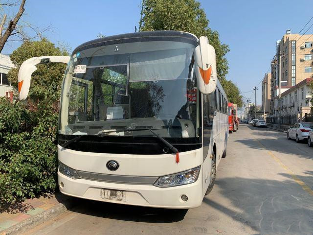 AC Zk6115 49 সিটার বাস ইউটং বাস ম্যানুয়াল RHD/LHD সহ ব্যবহৃত কোচ বাস