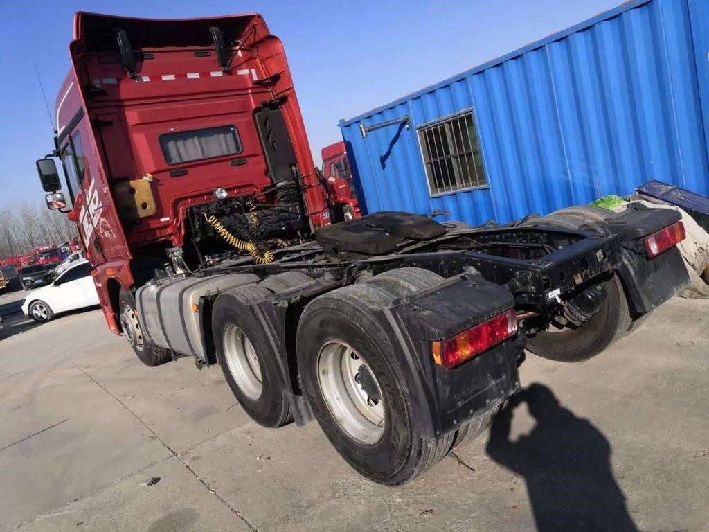 FAW JH6 ব্যবহৃত ট্রাক্টর ট্রাক 6*4 430hp ডিজেল উইচাই ইঞ্জিন 11.596L ম্যানুয়াল LHD